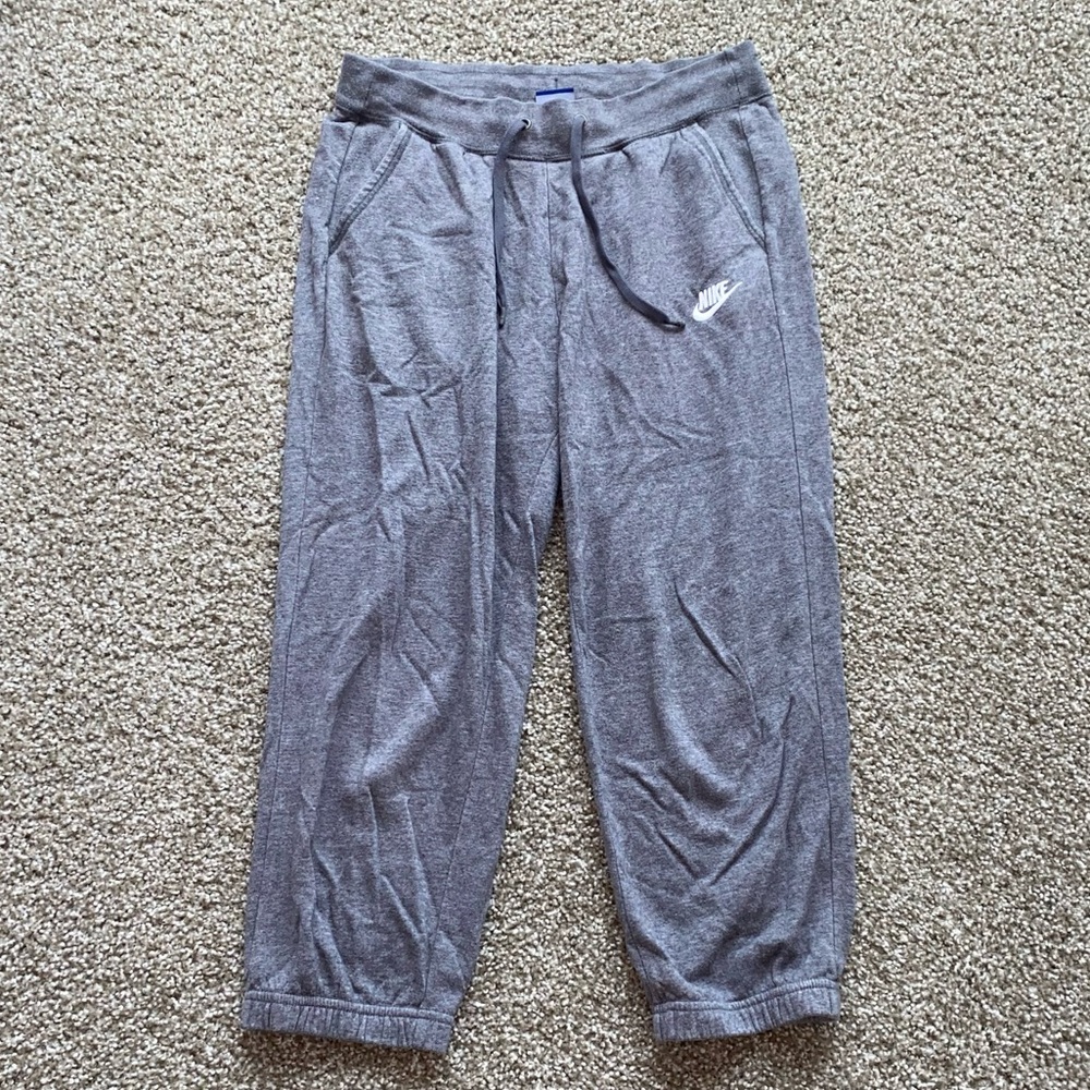 Nike Marled Gray Cropped Sweatpants